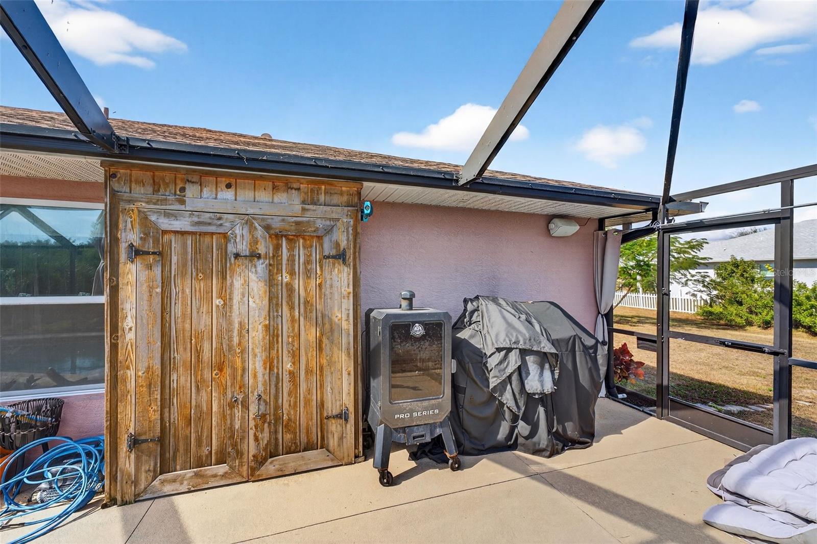 Listing photo id 38 for 113 Sesame Road W