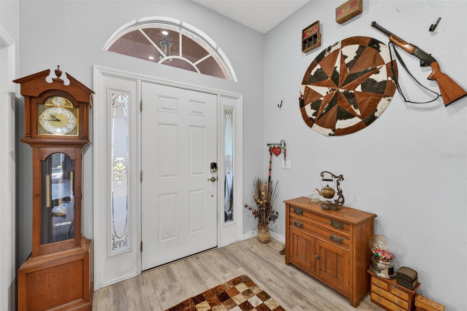 Listing photo id 5 for 113 Sesame Road W