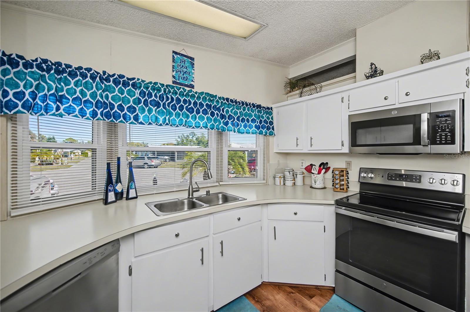 Image 11 of 45 For 750 Portwine Court