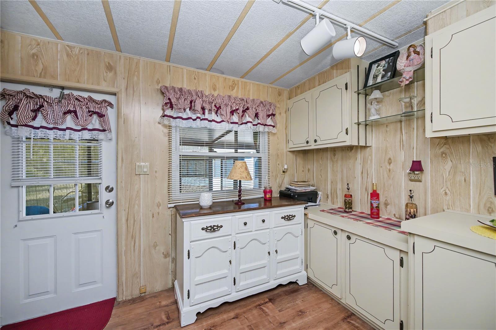 Image 36 of 45 For 750 Portwine Court