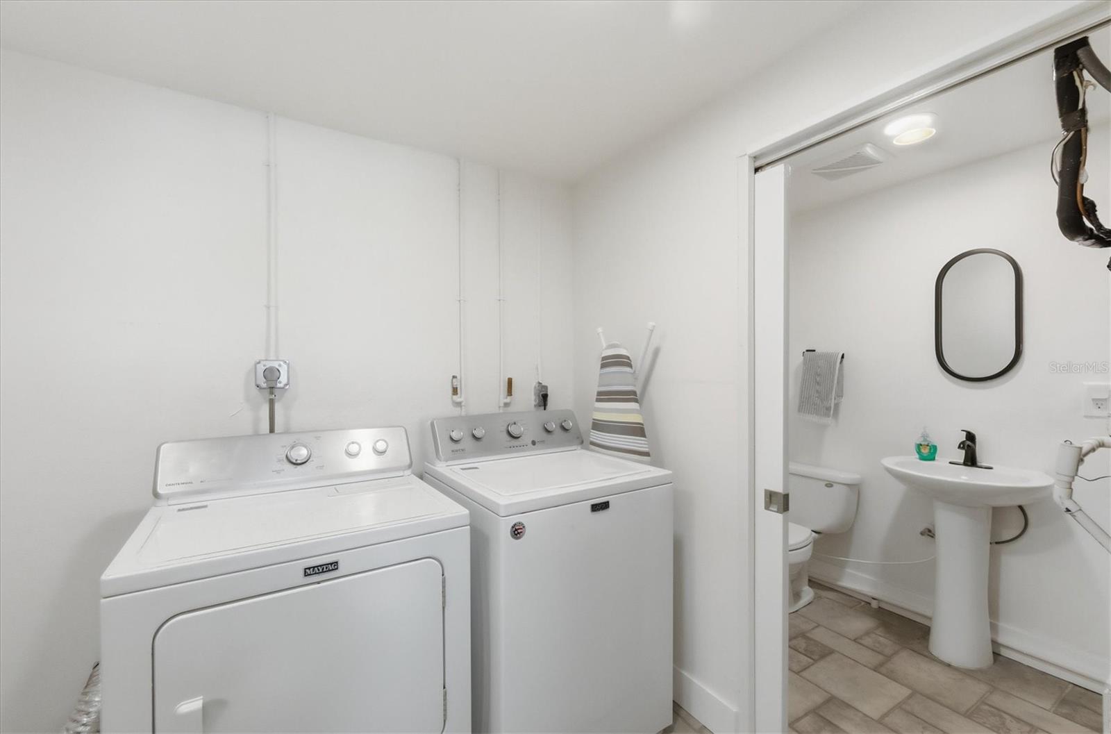 Image 21 of 43 For 2090 Pennsylvania Avenue