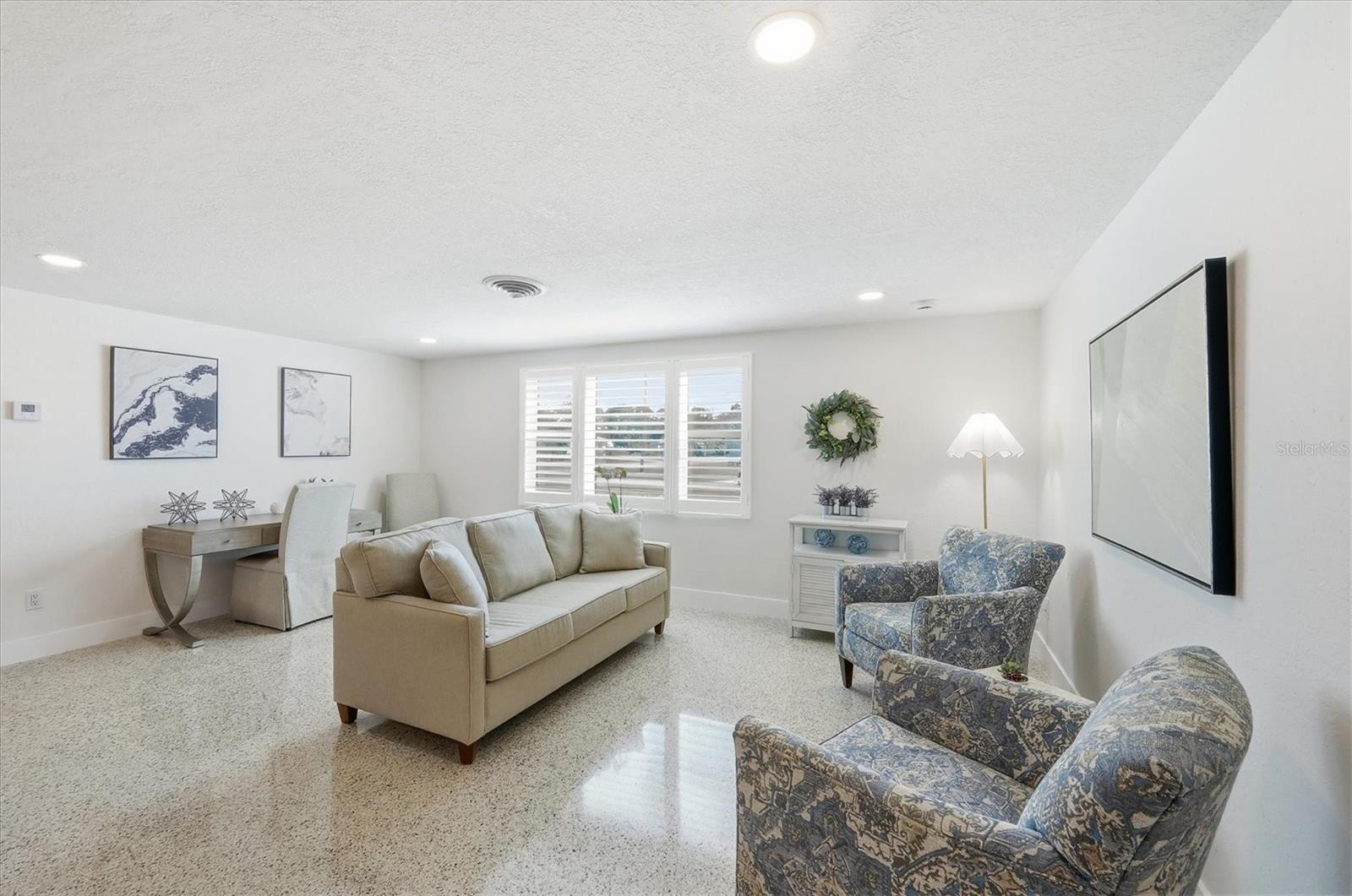 Image 7 of 43 For 2090 Pennsylvania Avenue