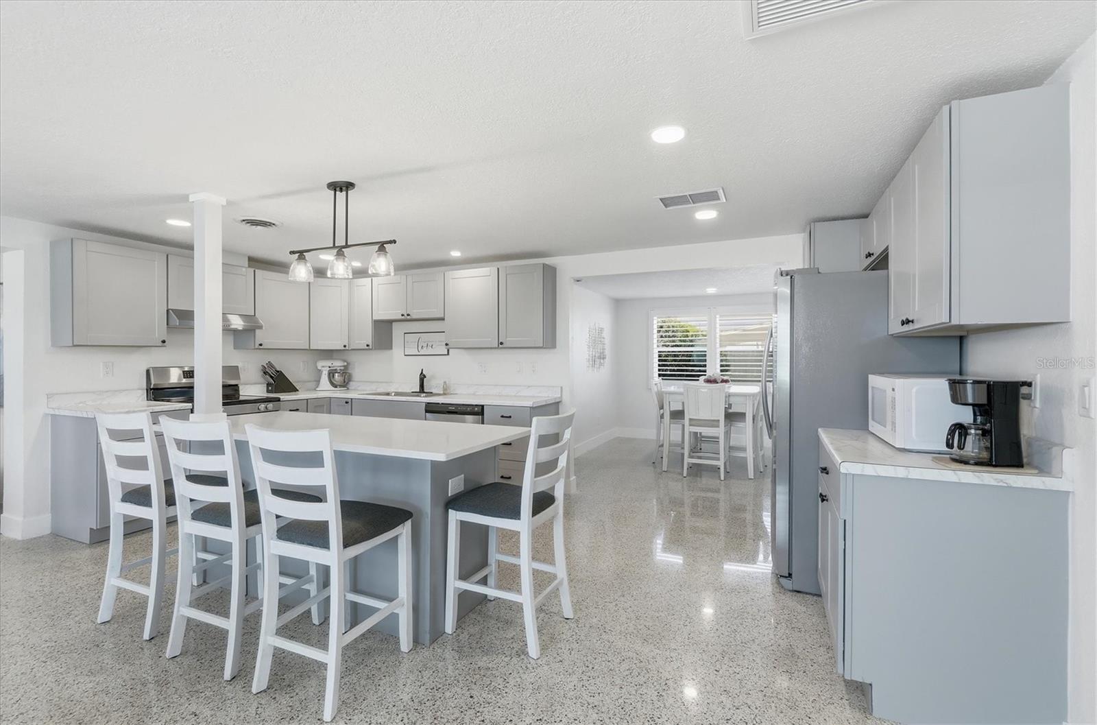 Image 9 of 43 For 2090 Pennsylvania Avenue