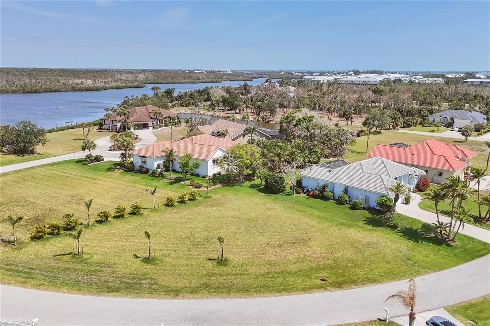 Image 4 of 46 For 11 Amberjack Lane