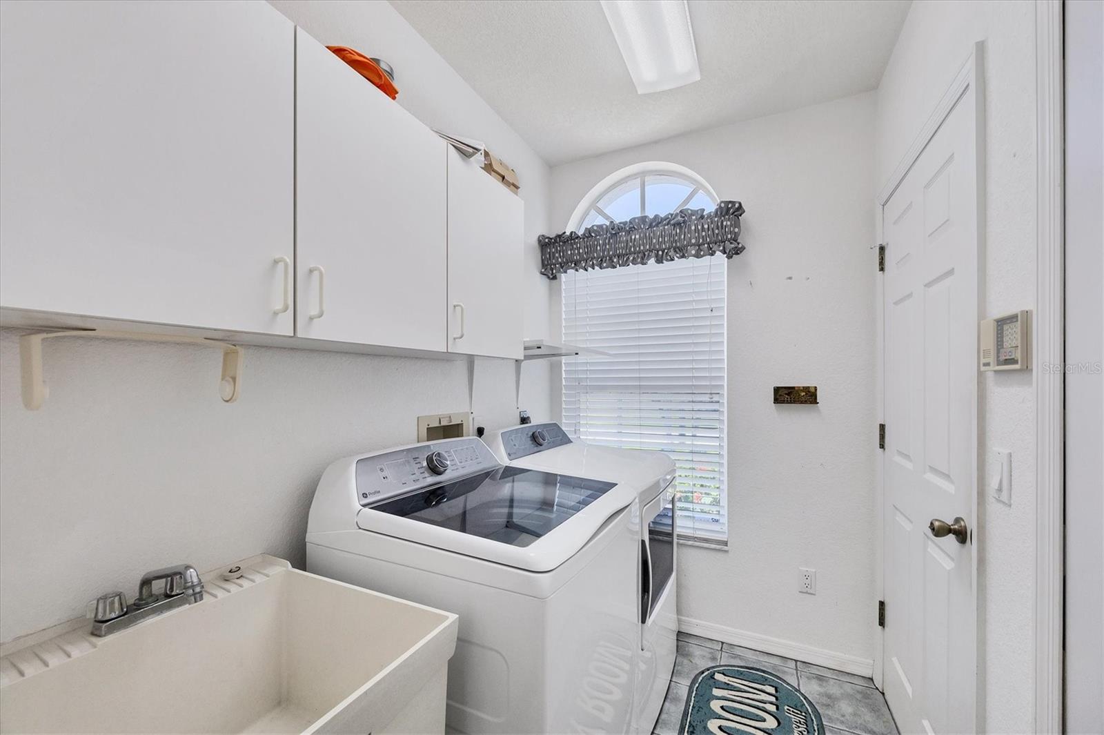 Image 8 of 46 For 11 Amberjack Lane