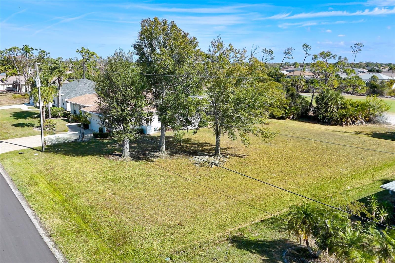 Image 3 of 8 For 70 Pinehurst Place