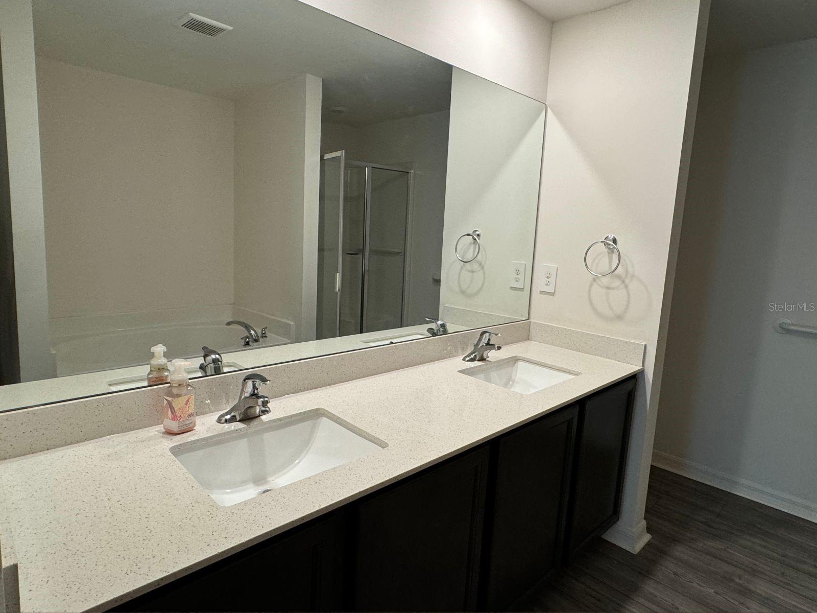 Image 10 of 19 For 2082 Chamberlain Boulevard