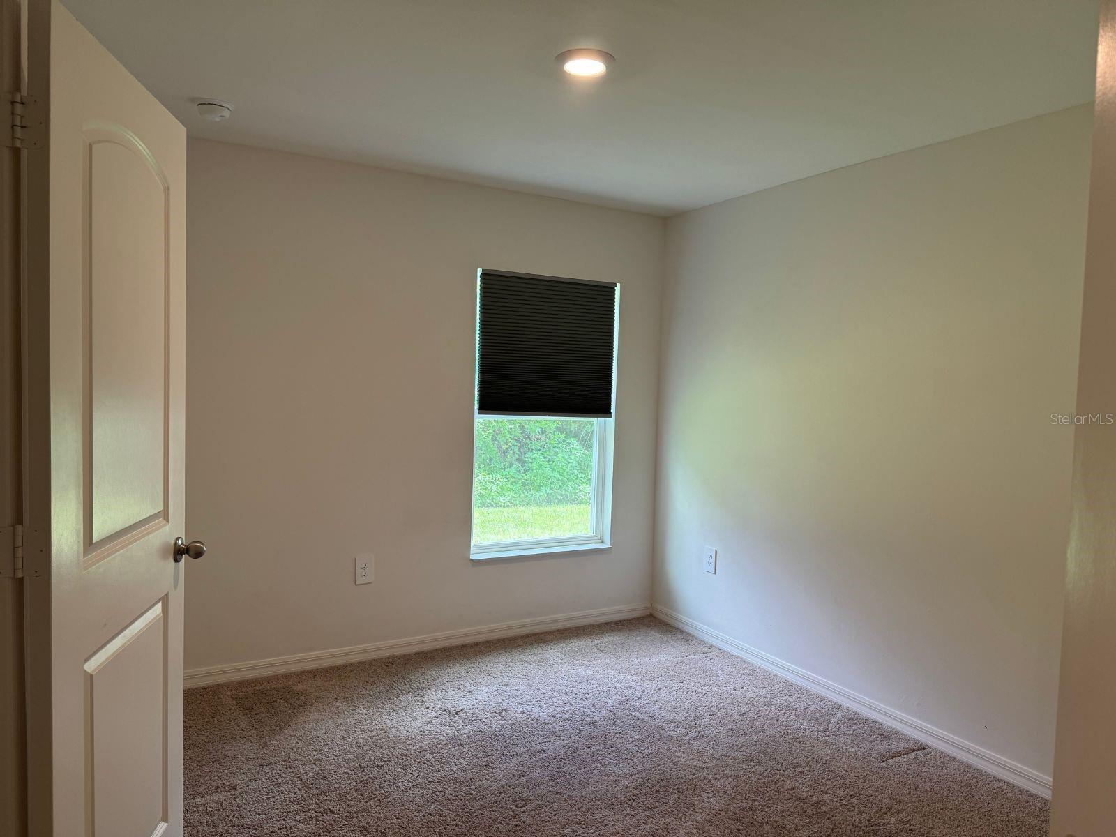 Image 17 of 19 For 2082 Chamberlain Boulevard