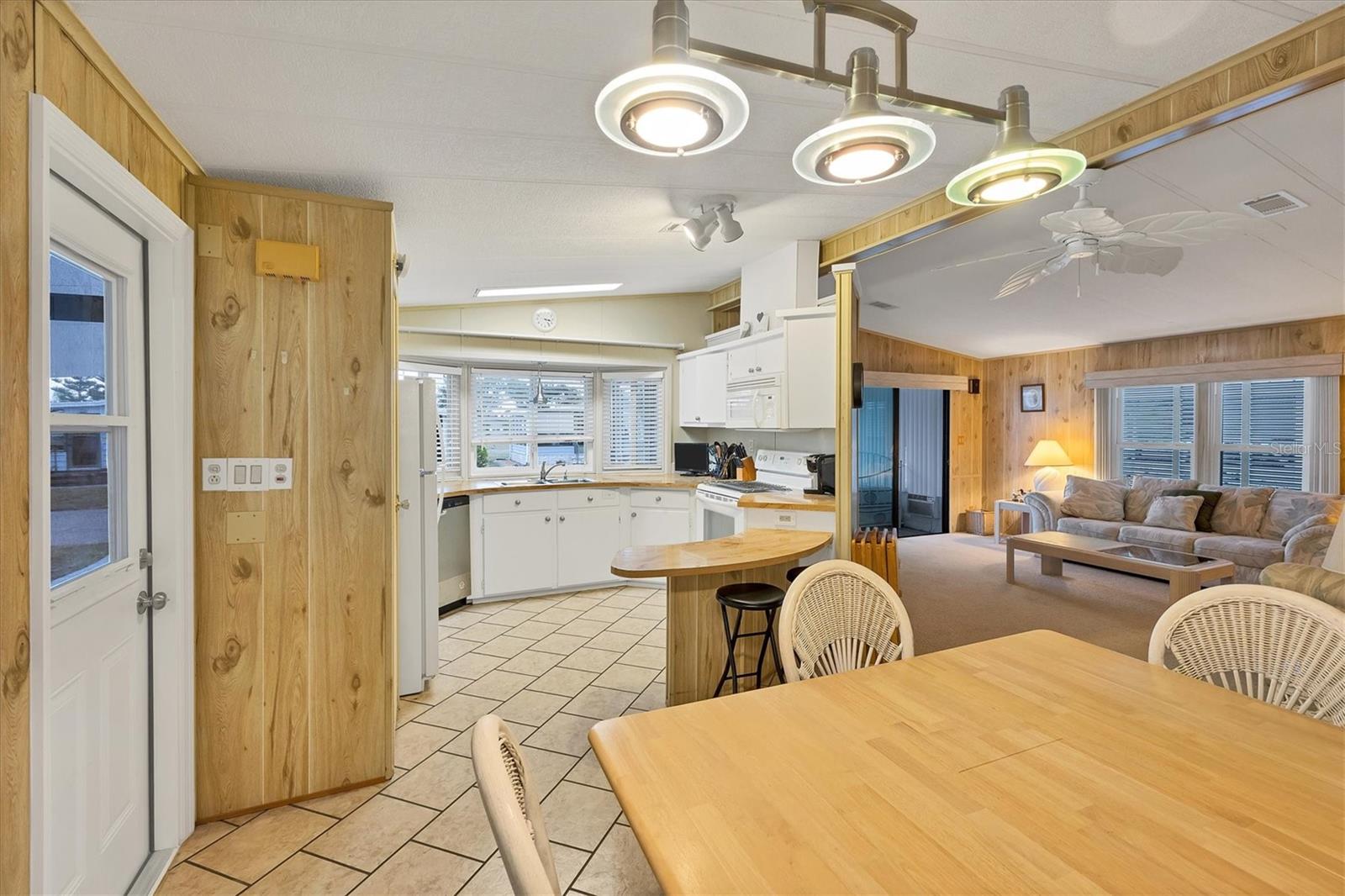 Image 15 of 41 For 745 Portwine Court