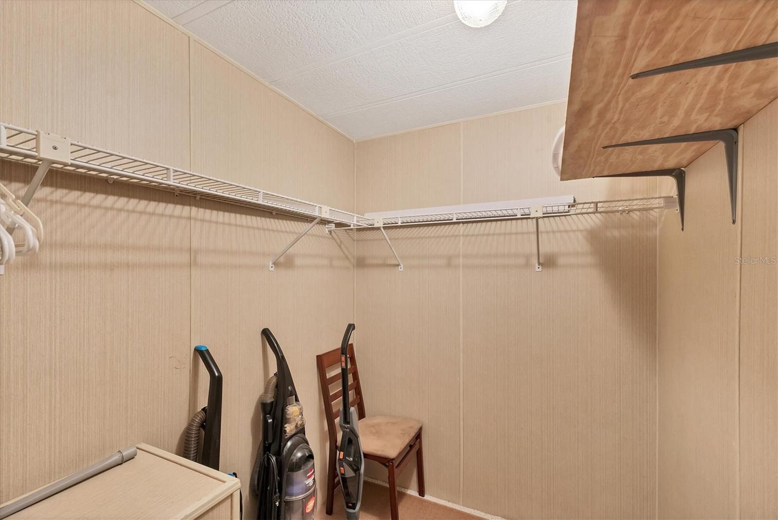 Image 22 of 41 For 745 Portwine Court