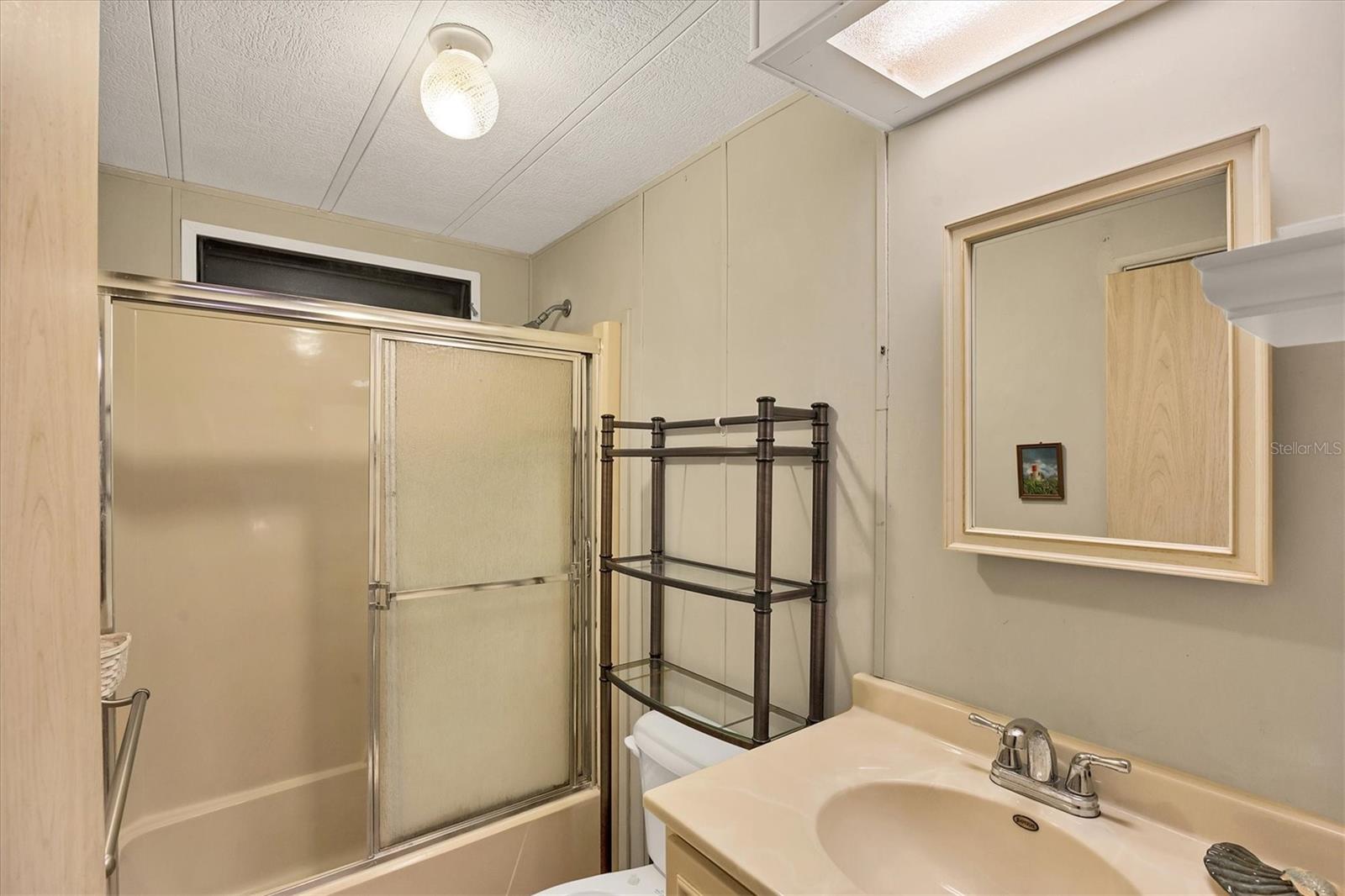 Image 26 of 41 For 745 Portwine Court