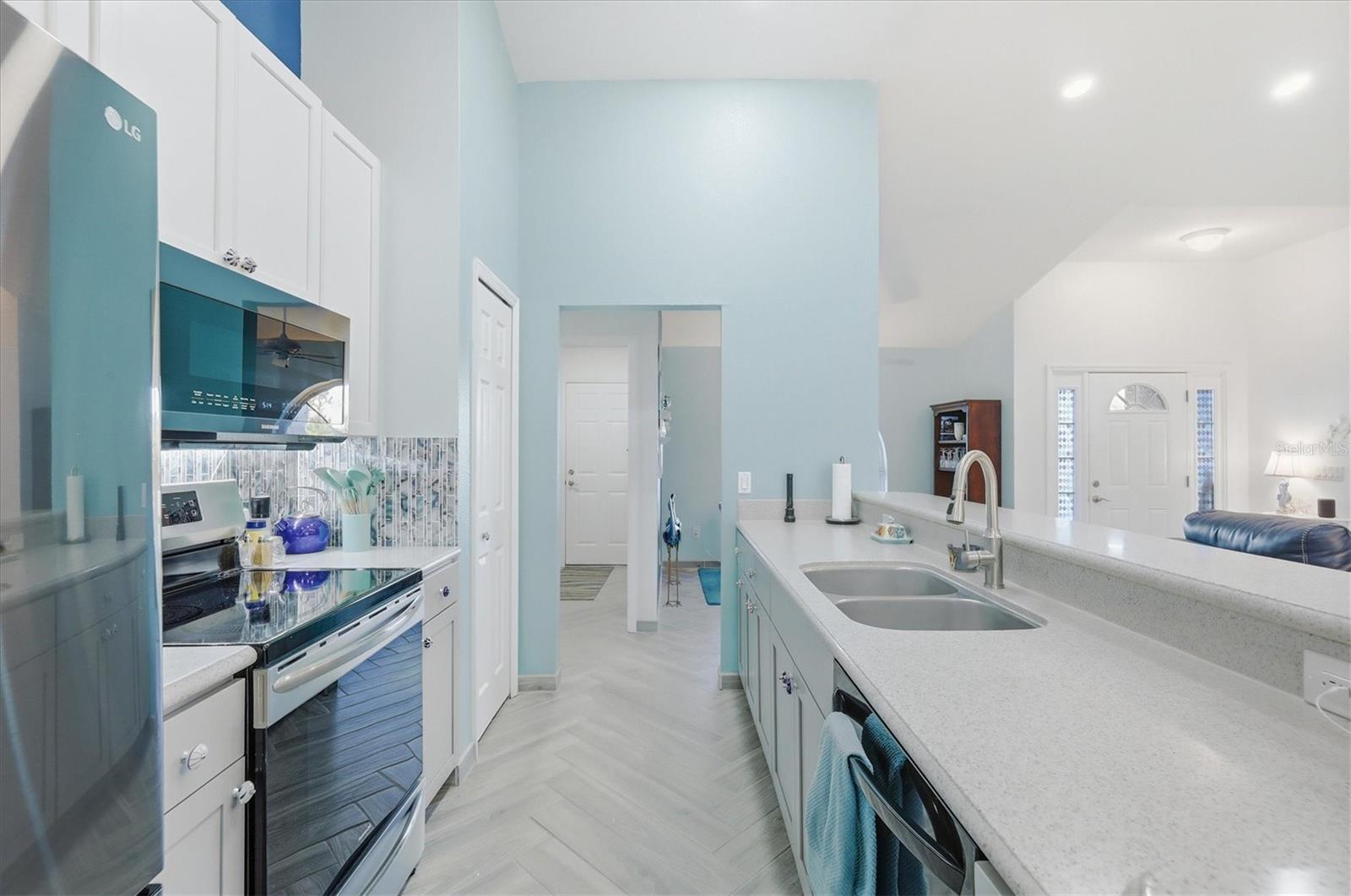 Image 13 of 56 For 12977 Xavier Avenue