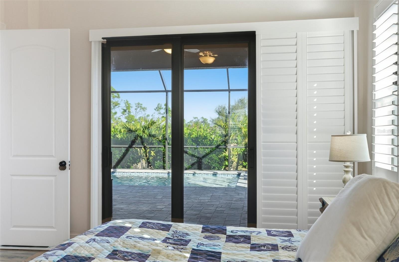 Listing photo id 25 for 5 Aye Court 