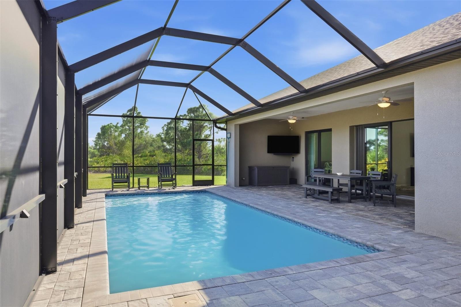 Listing photo id 45 for 5 Aye Court 