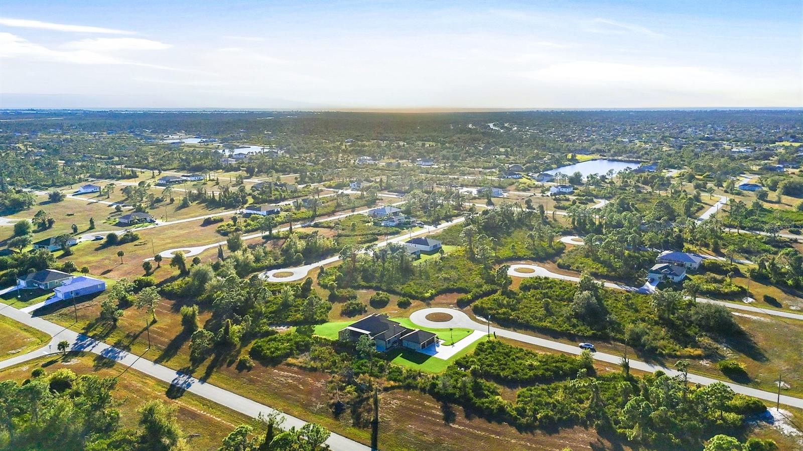 Listing photo id 56 for 5 Aye Court 