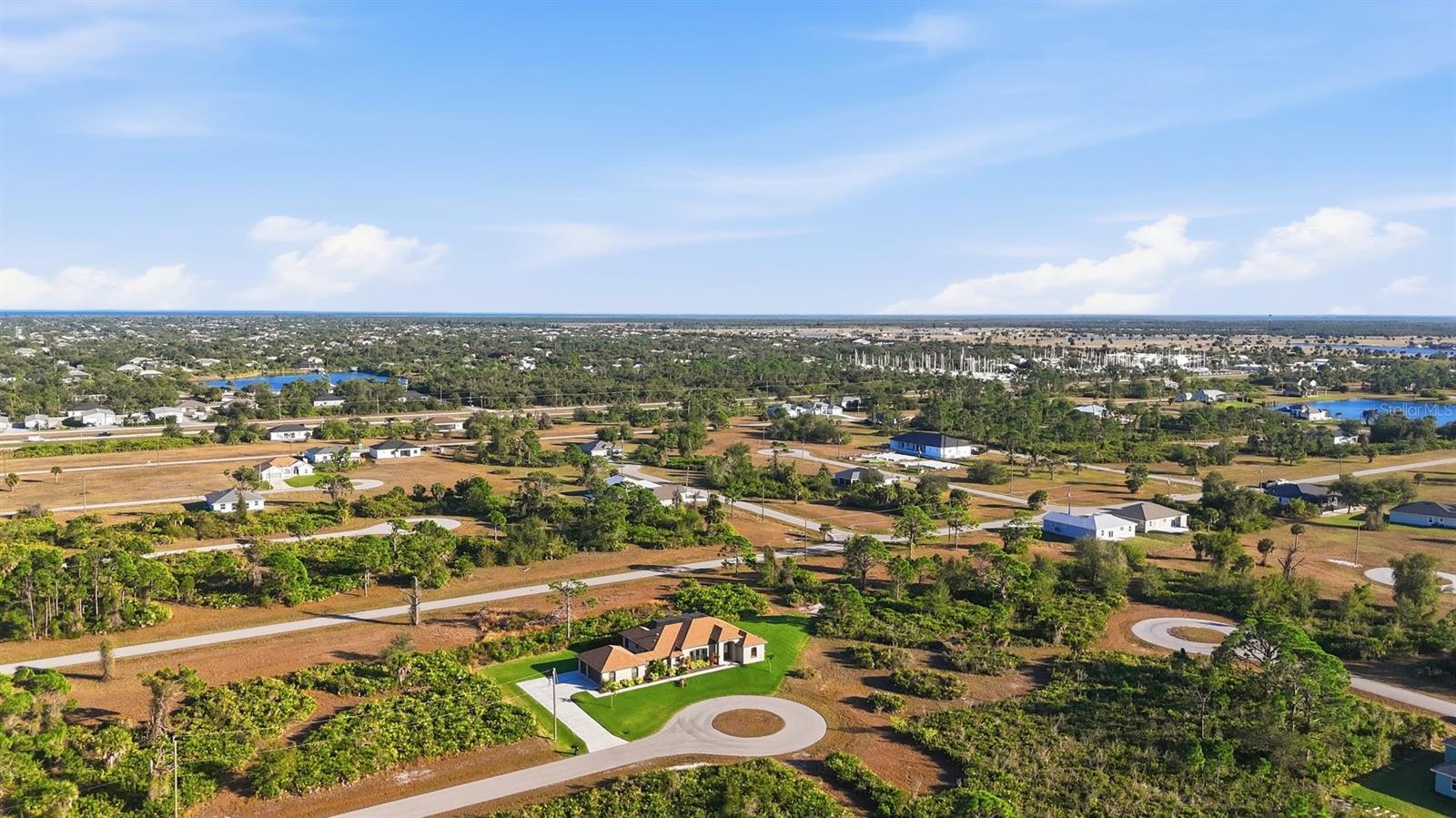 Listing photo id 4 for 5 Aye Court 