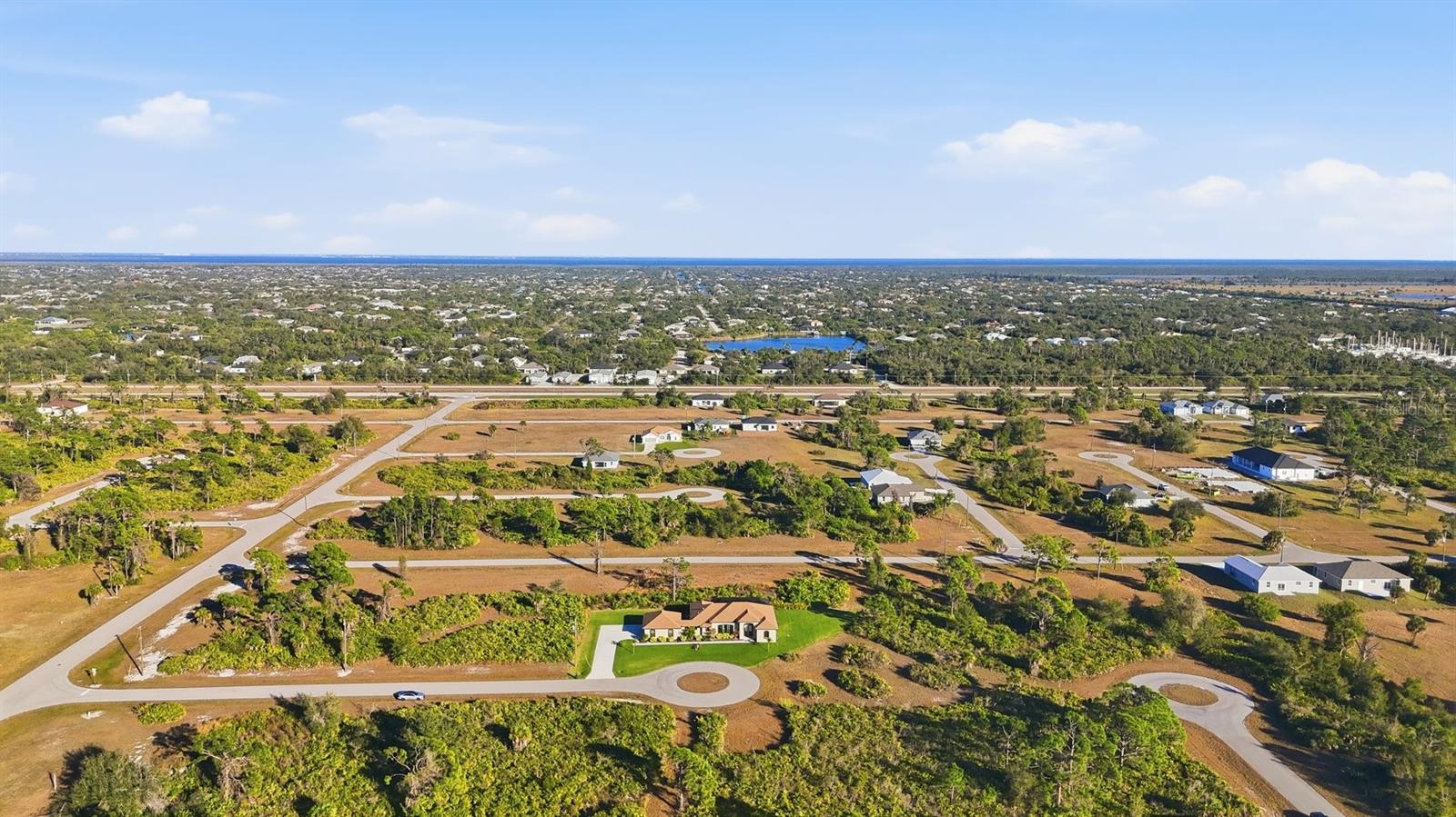 Listing photo id 66 for 5 Aye Court 