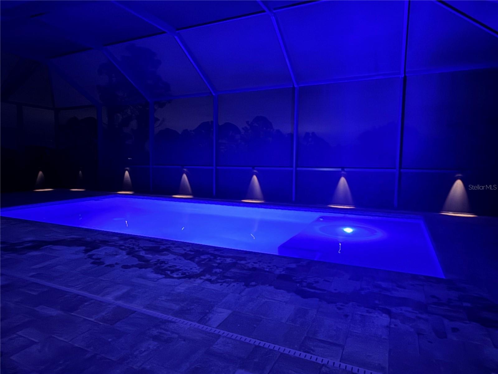 Listing photo id 79 for 5 Aye Court 