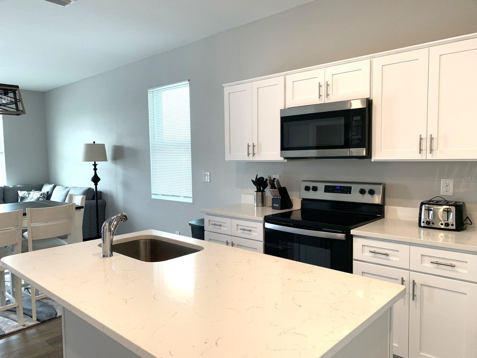 Image 4 of 14 For 10364 Kidron Avenue