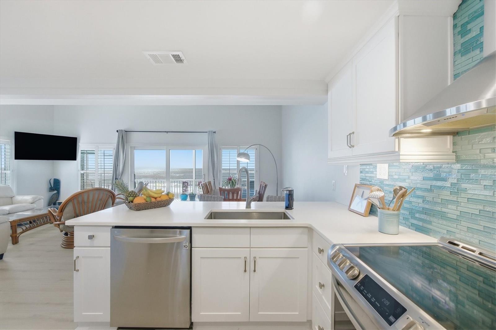 Image 29 of 47 For 33 Gulf Boulevard A