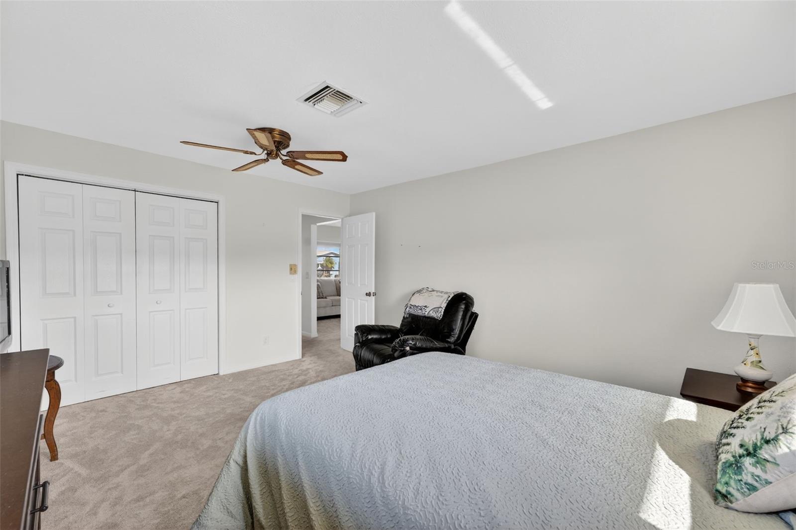 Image 16 of 53 For 1735 Loralin Drive