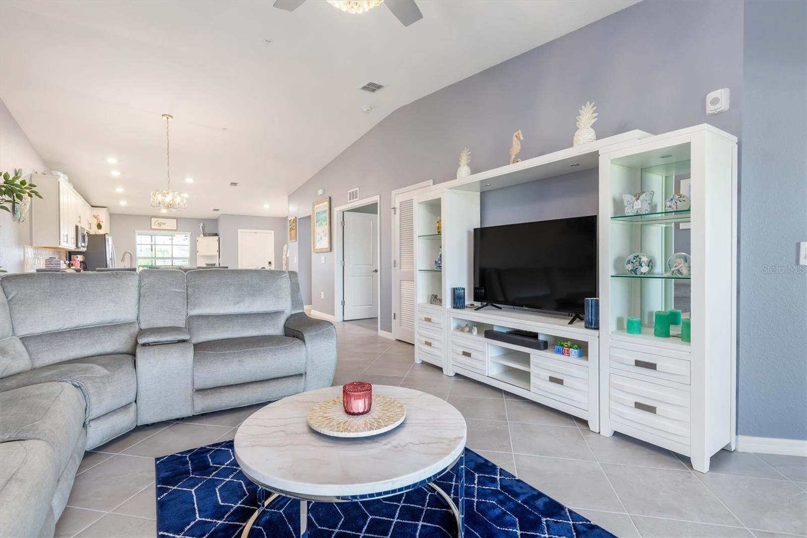 Image 13 of 54 For 17475 Opal Sand Drive 201