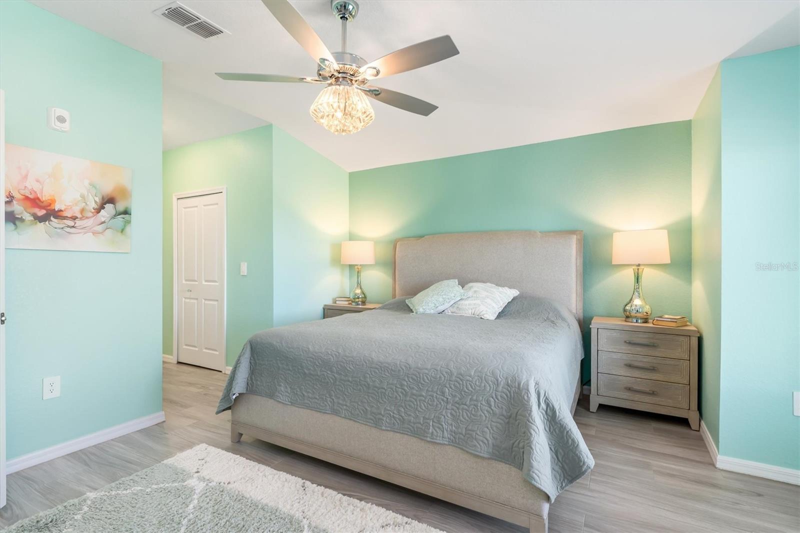 Image 15 of 54 For 17475 Opal Sand Drive 201