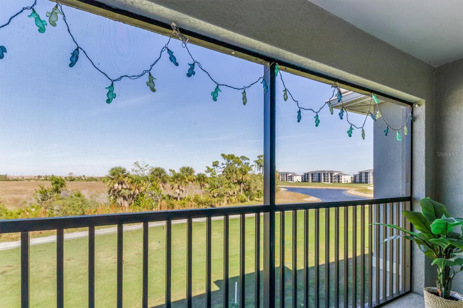 Image 25 of 54 For 17475 Opal Sand Drive 201