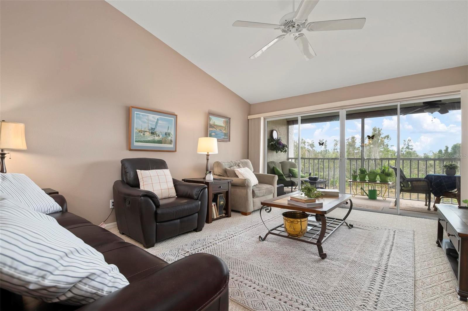 Image 11 of 39 For 202 Silver Lake Drive 203