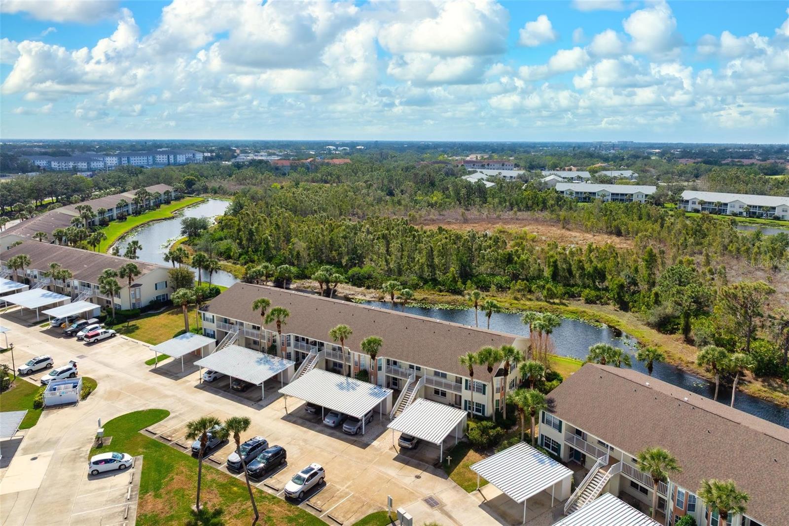 Image 5 of 39 For 202 Silver Lake Drive 203