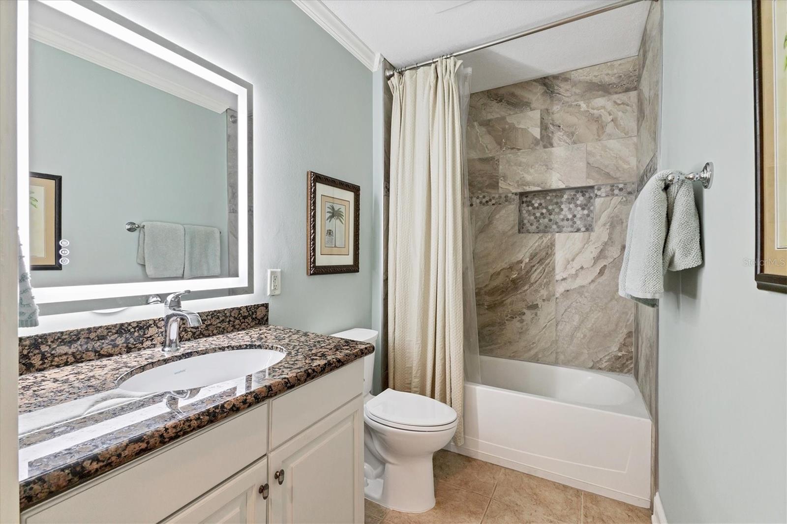 Image 23 of 27 For 8409 Placida Road 303