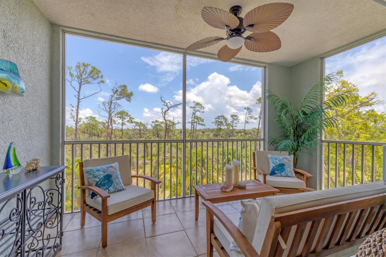 Image 4 of 27 For 8409 Placida Road 303