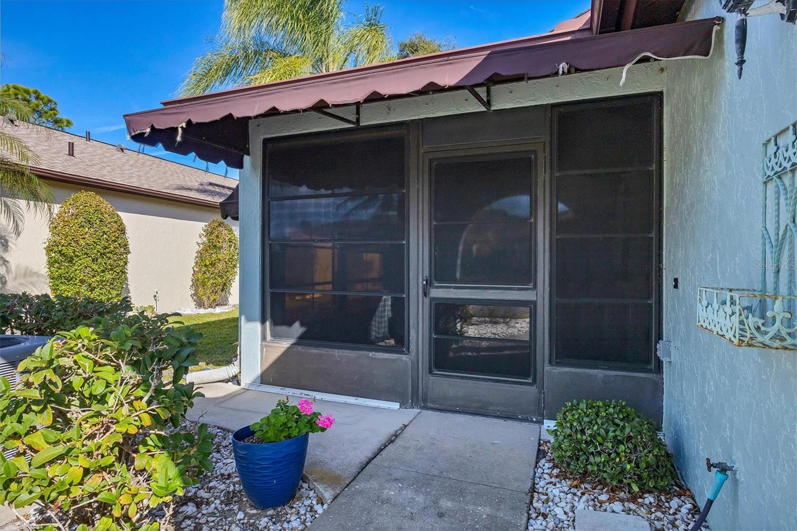 Image 10 of 56 For 687 Linden Drive