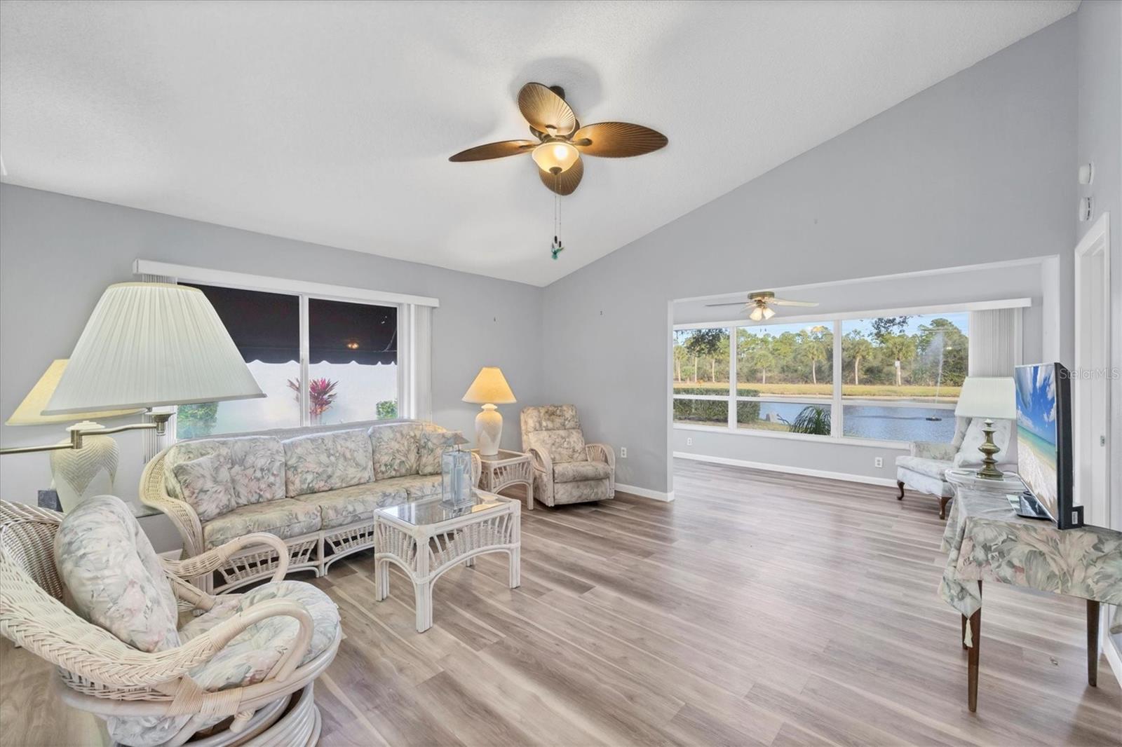 Image 16 of 56 For 687 Linden Drive