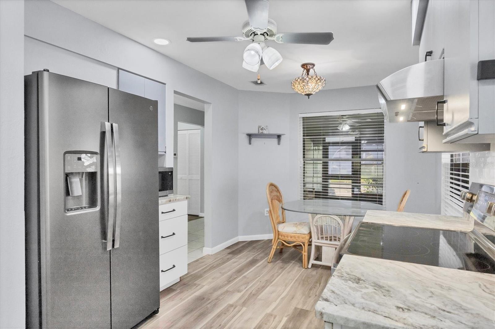 Image 22 of 56 For 687 Linden Drive