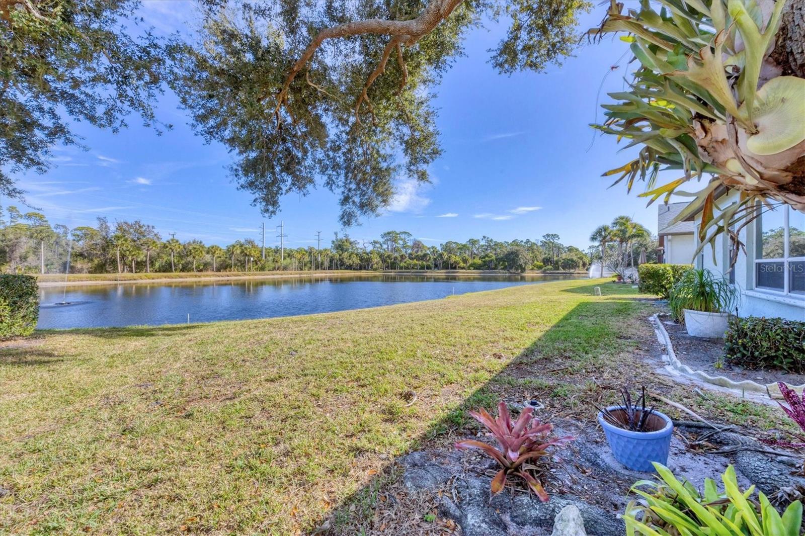 Image 37 of 56 For 687 Linden Drive