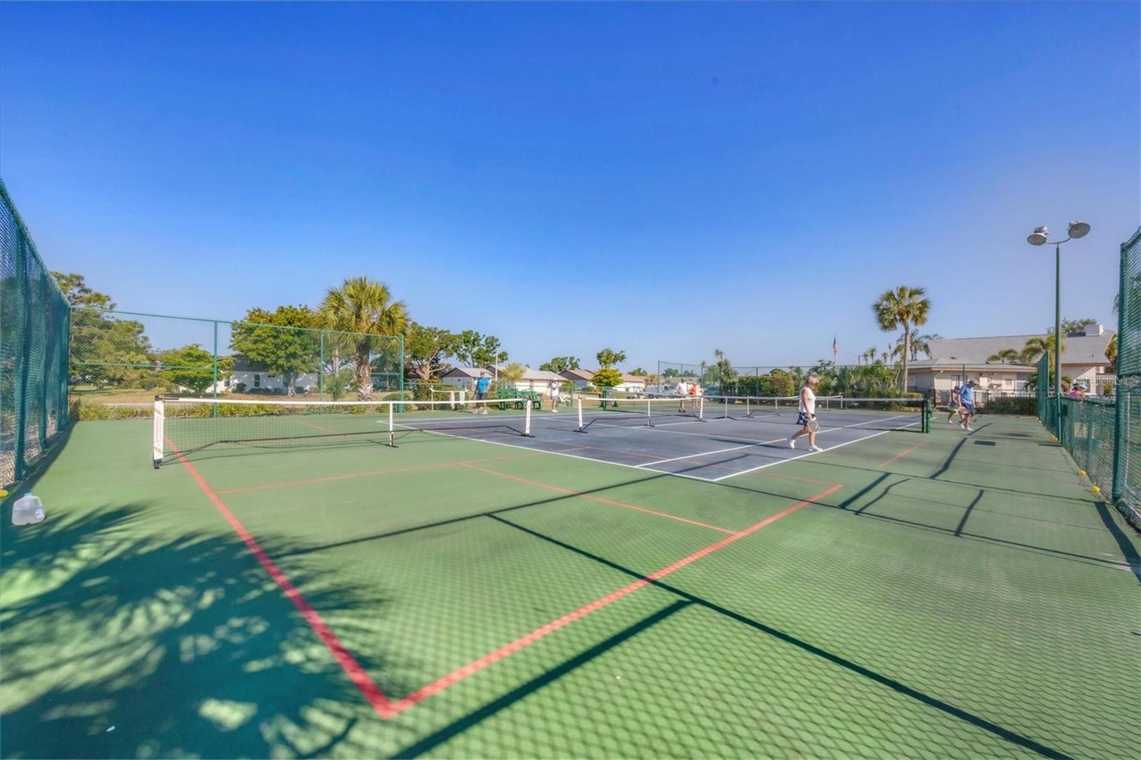 Image 52 of 56 For 687 Linden Drive