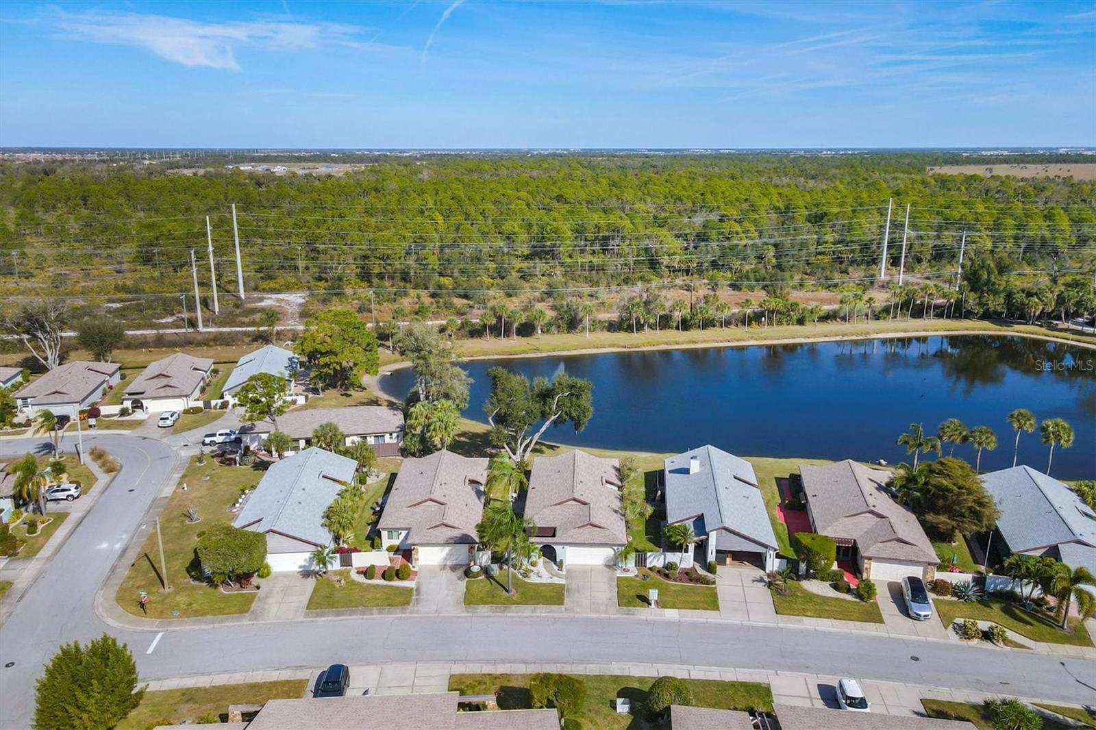 Image 7 of 56 For 687 Linden Drive