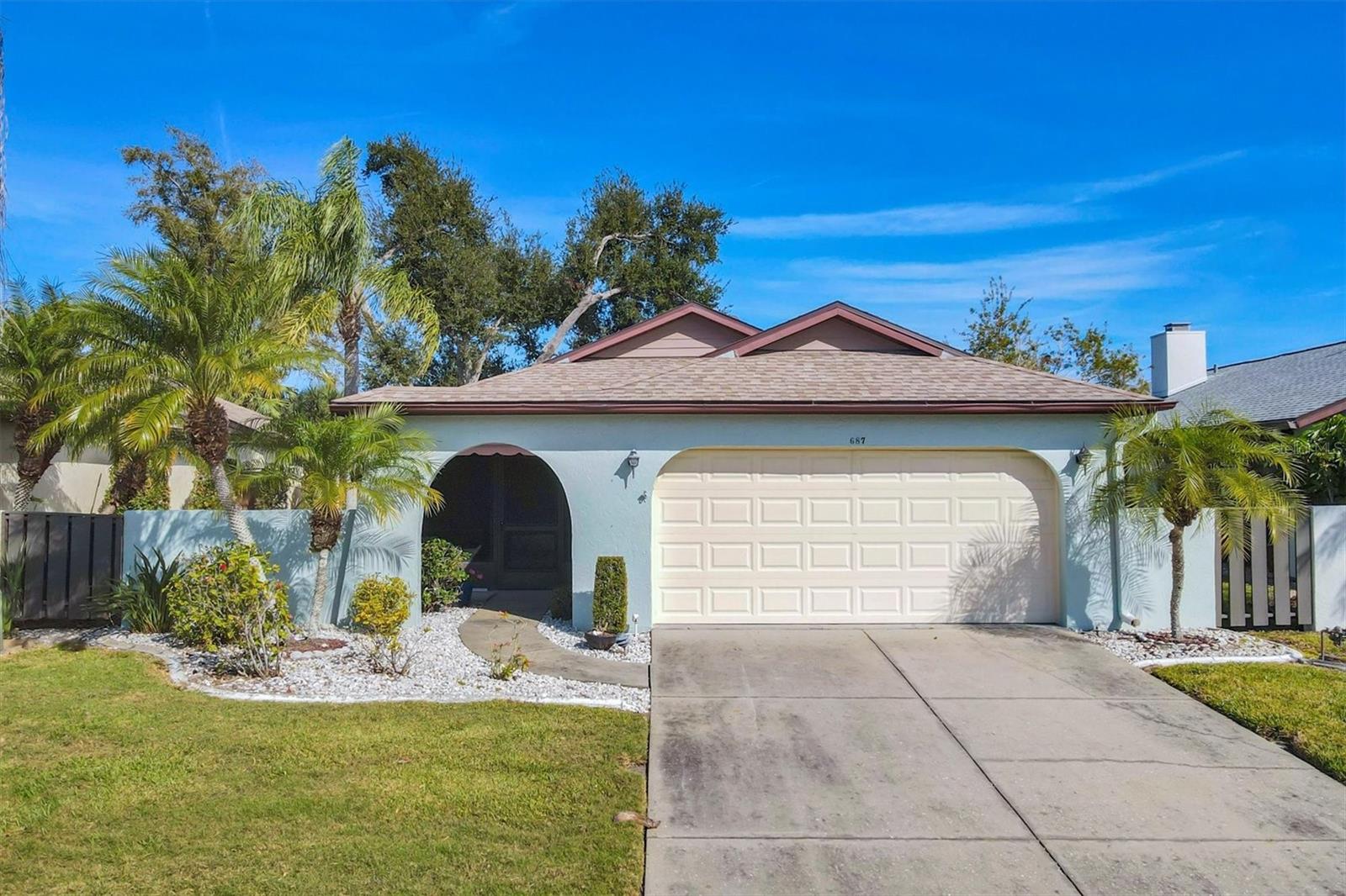 Image 9 of 56 For 687 Linden Drive