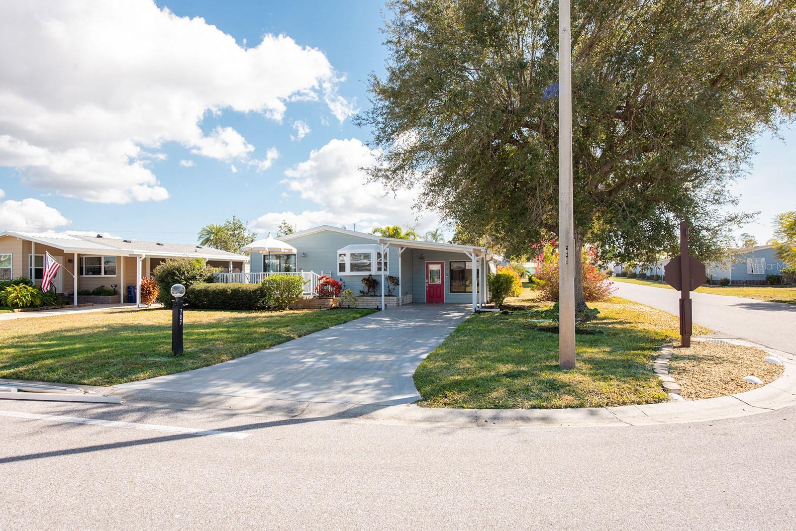 Image 39 of 43 For 707 Tangerine Woods Boulevard