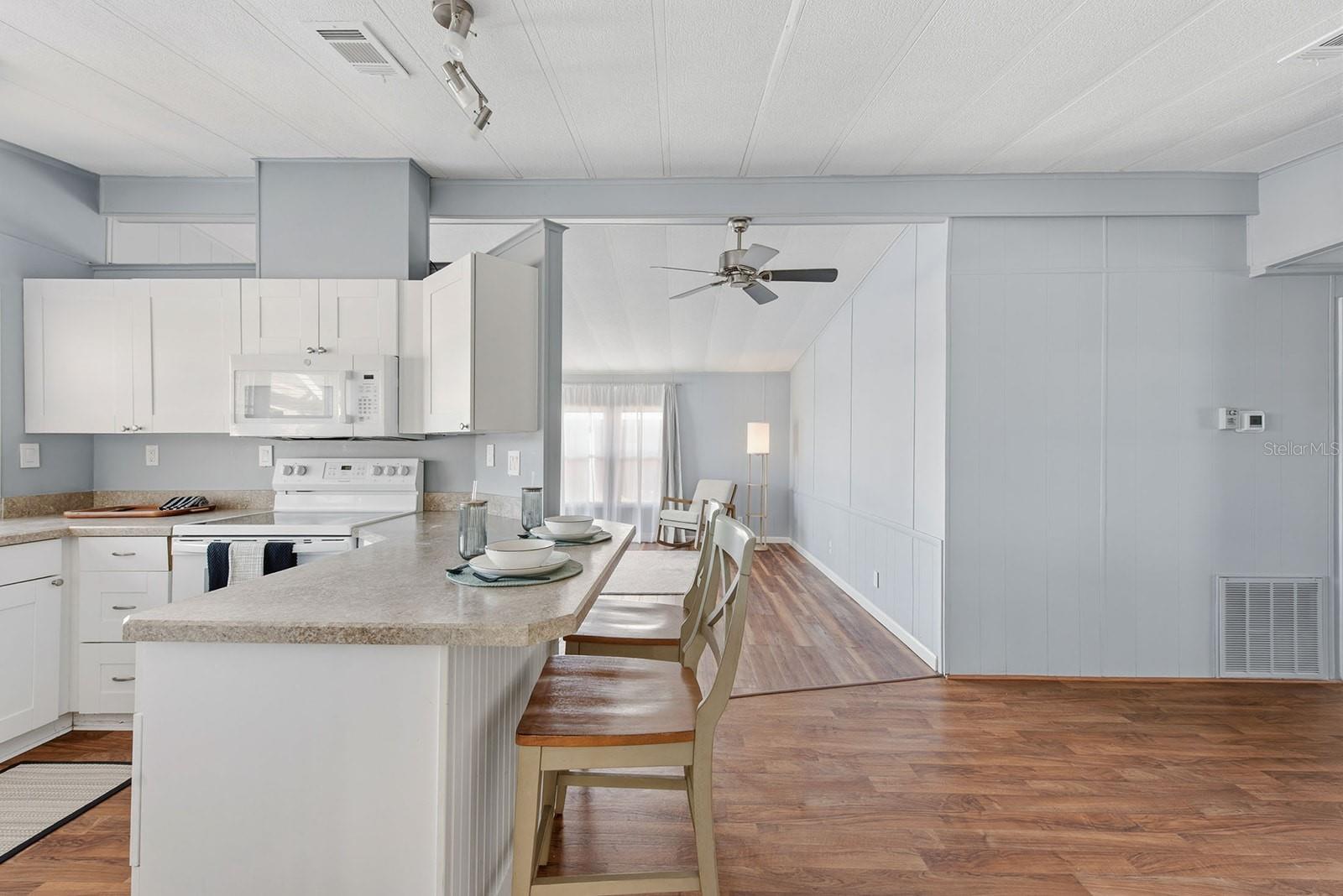 Image 5 of 43 For 707 Tangerine Woods Boulevard