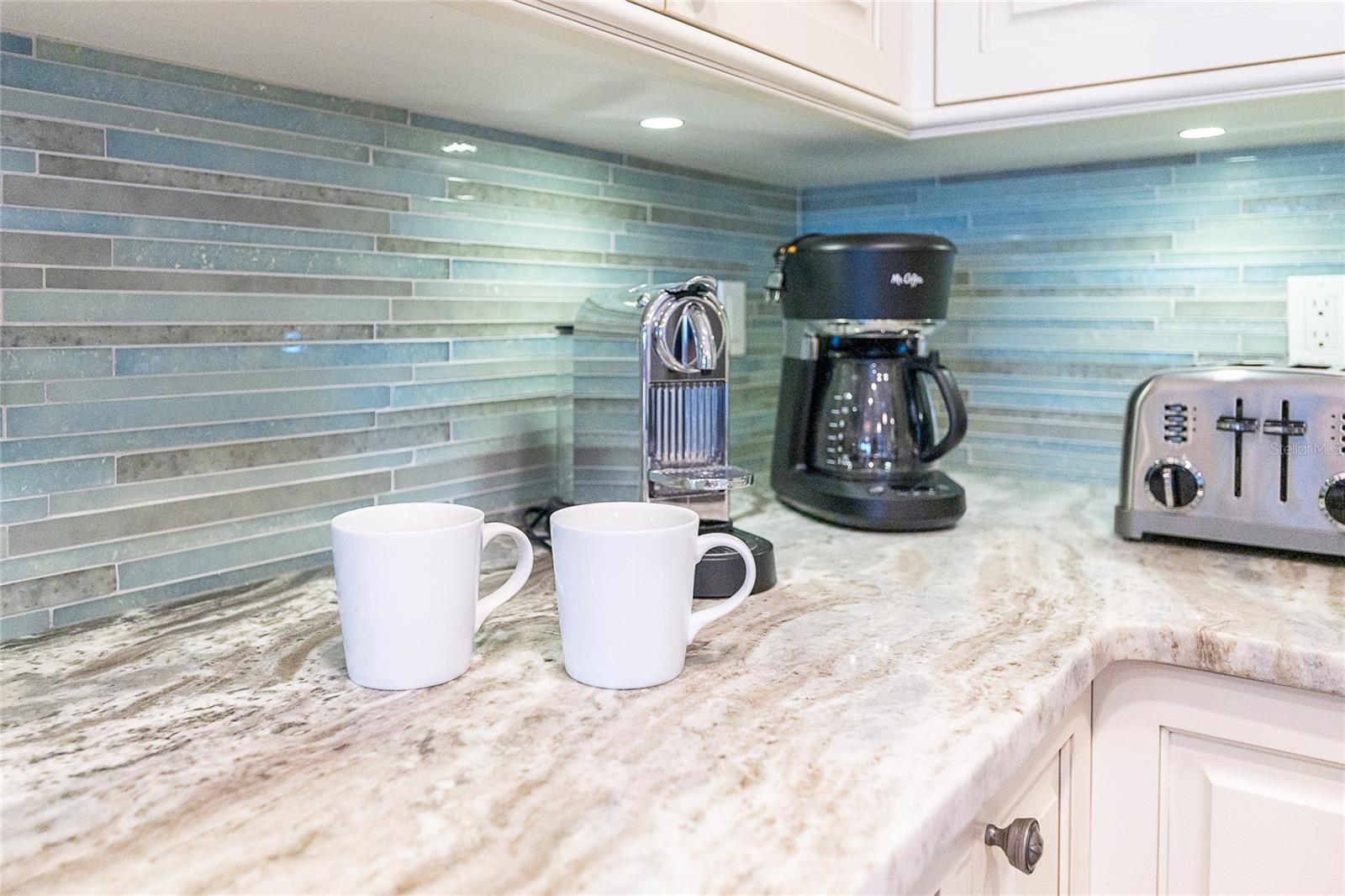 Image 13 of 68 For 301 Gulf Boulevard 25