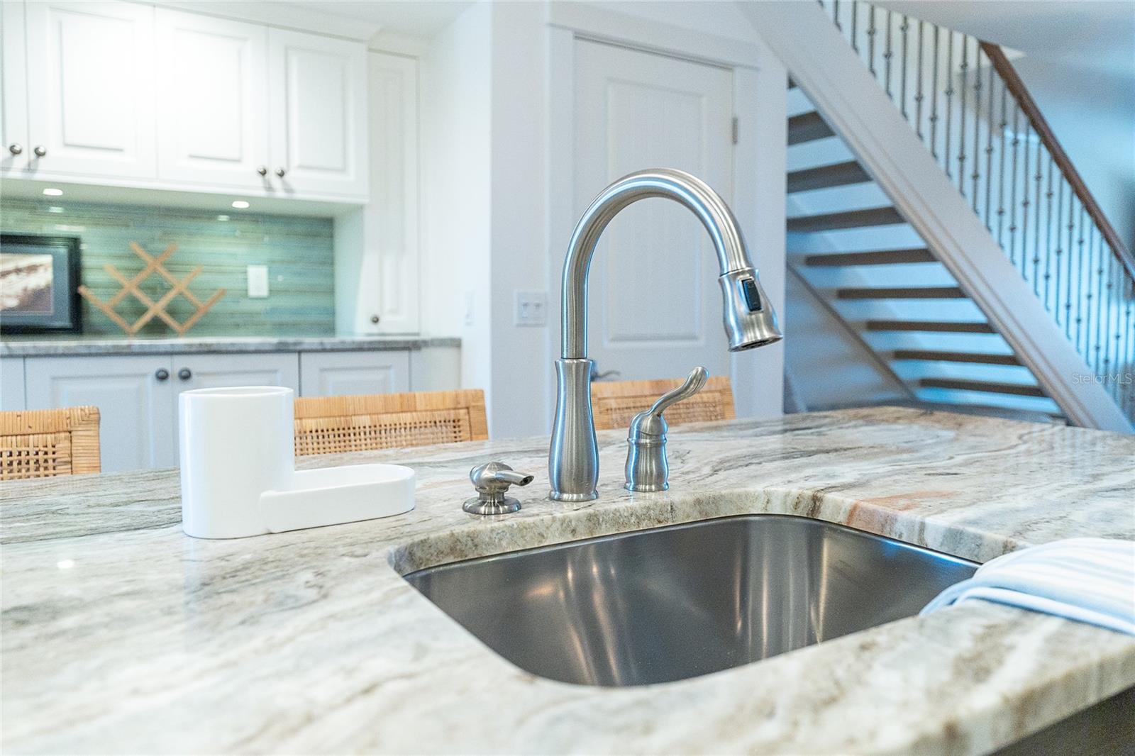 Image 14 of 68 For 301 Gulf Boulevard 25