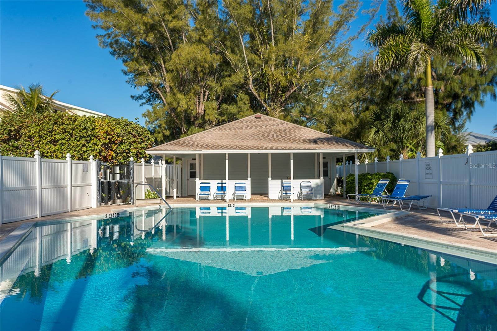 Image 63 of 68 For 301 Gulf Boulevard 25