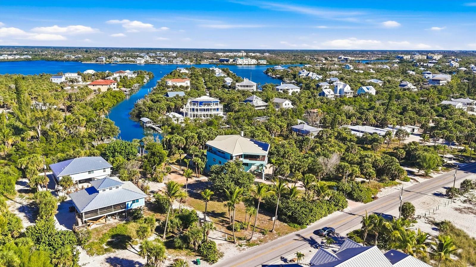 Image 4 of 16 For 390 Gulf Boulevard