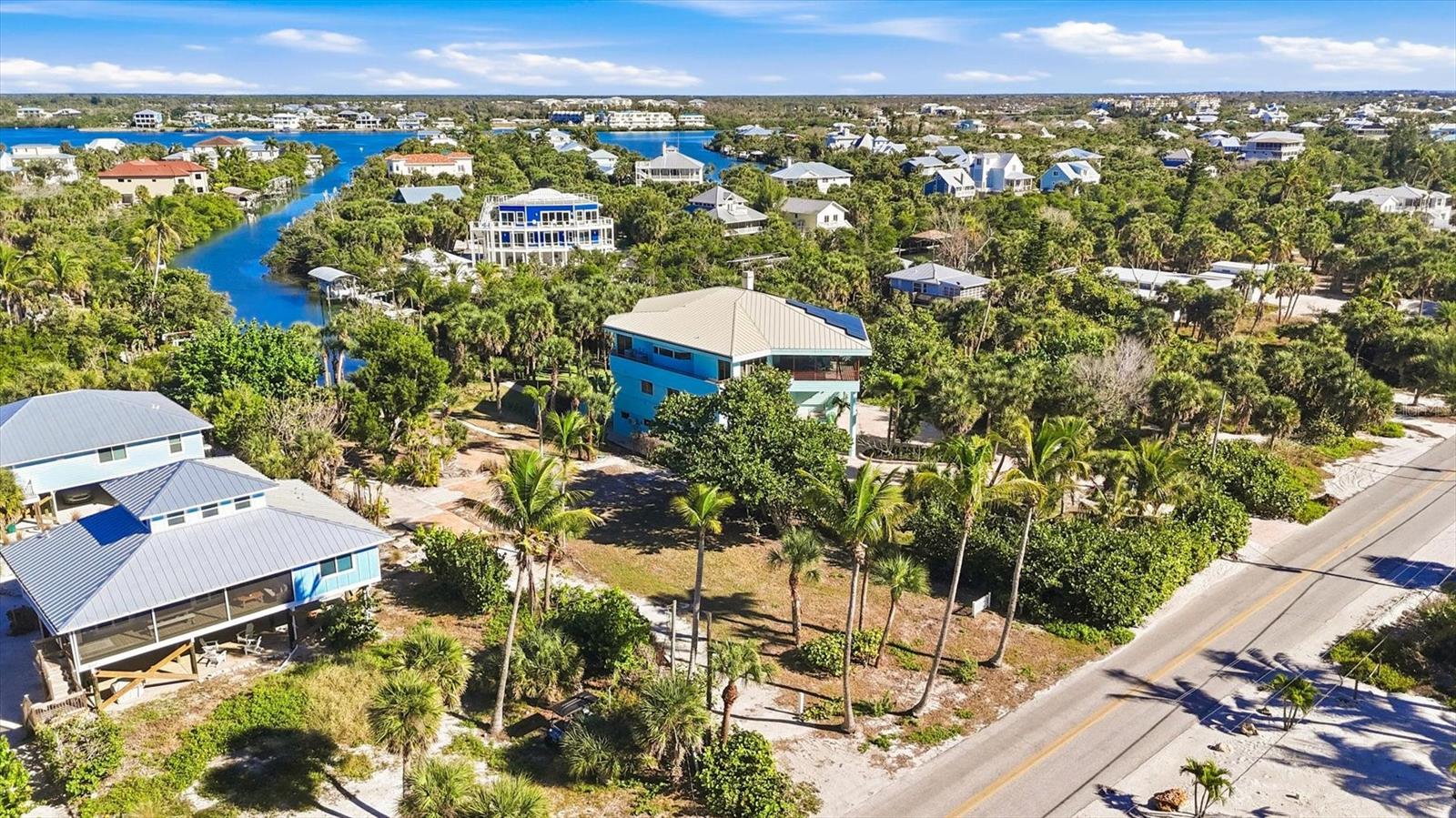 Image 5 of 16 For 390 Gulf Boulevard