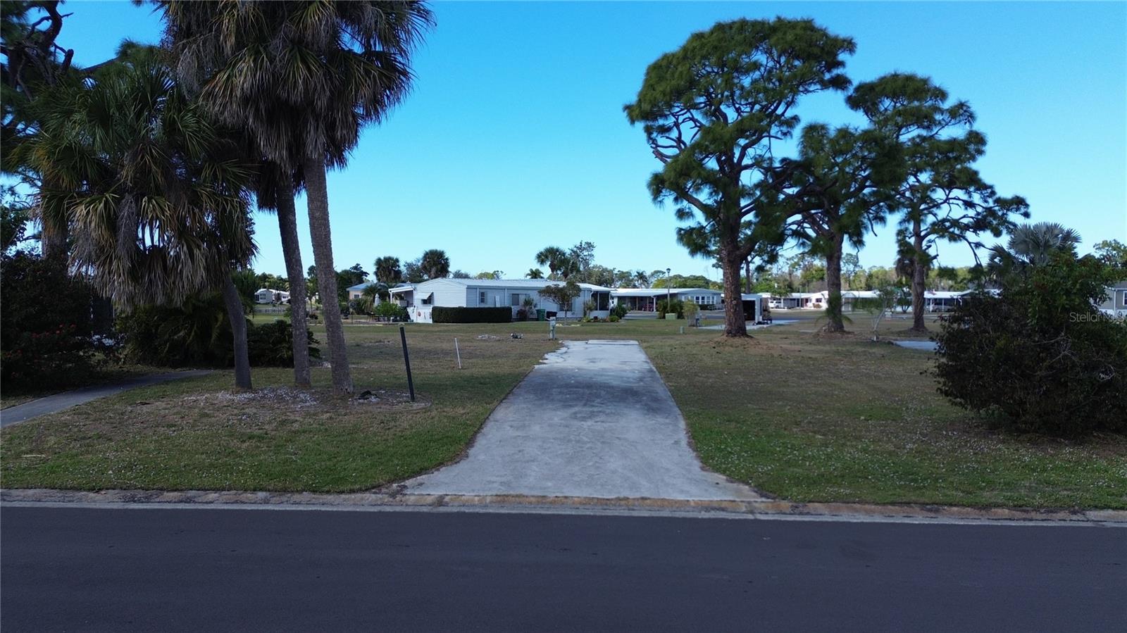 Image 3 of 14 For 3346 Goldfinch Lane