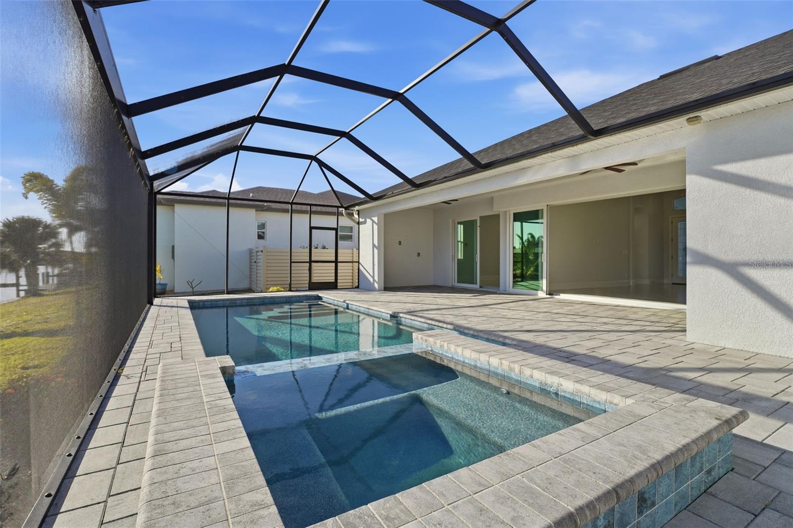 Image 13 of 55 For 15730 Viscount Circle