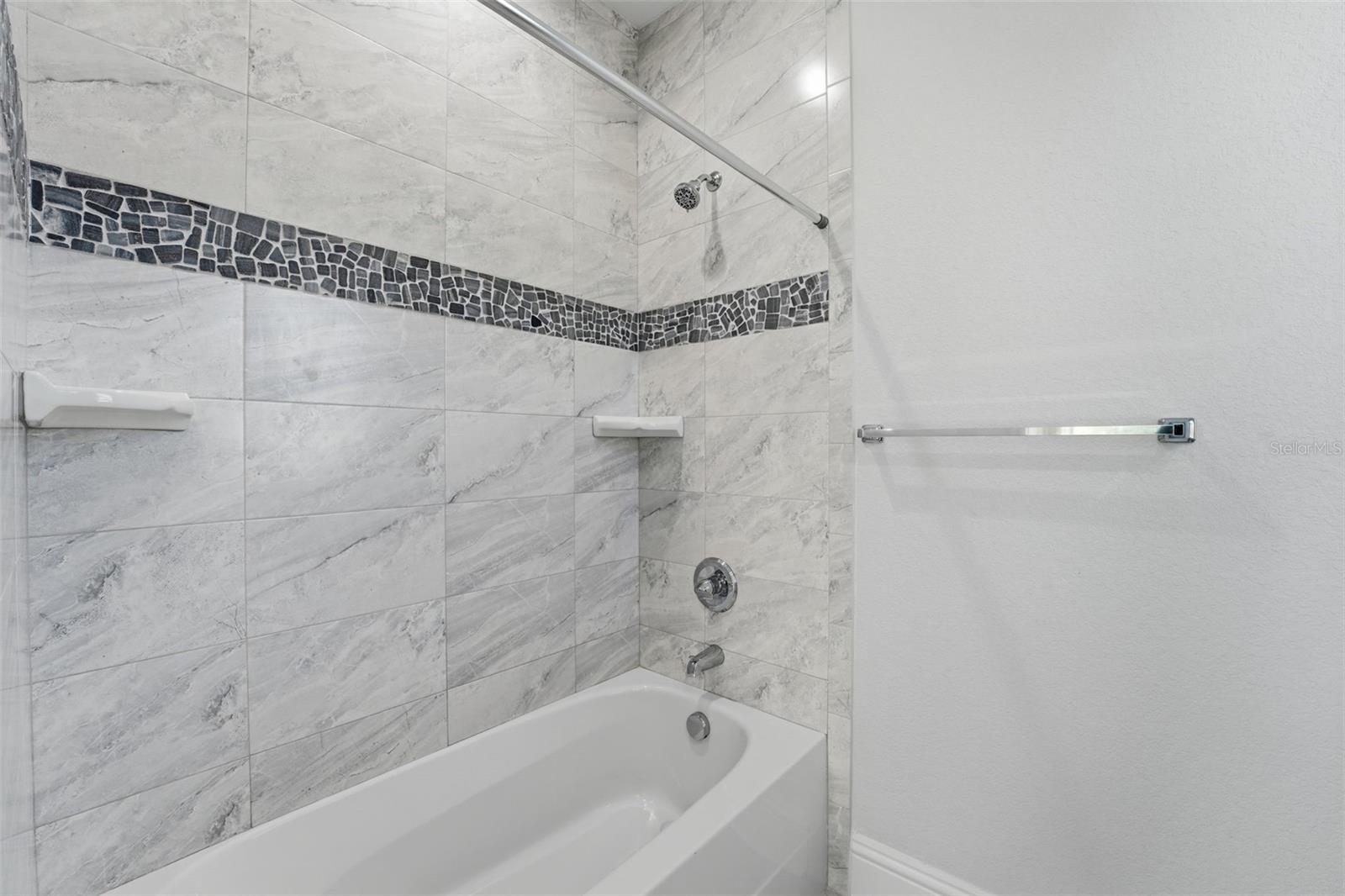 Image 36 of 55 For 15730 Viscount Circle