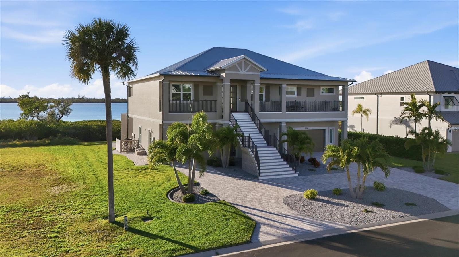 Image 4 of 49 For 9861 Eagle Preserve Drive